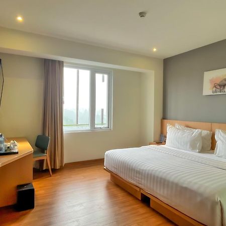 Hotel Santika Premiere امبون المظهر الخارجي الصورة