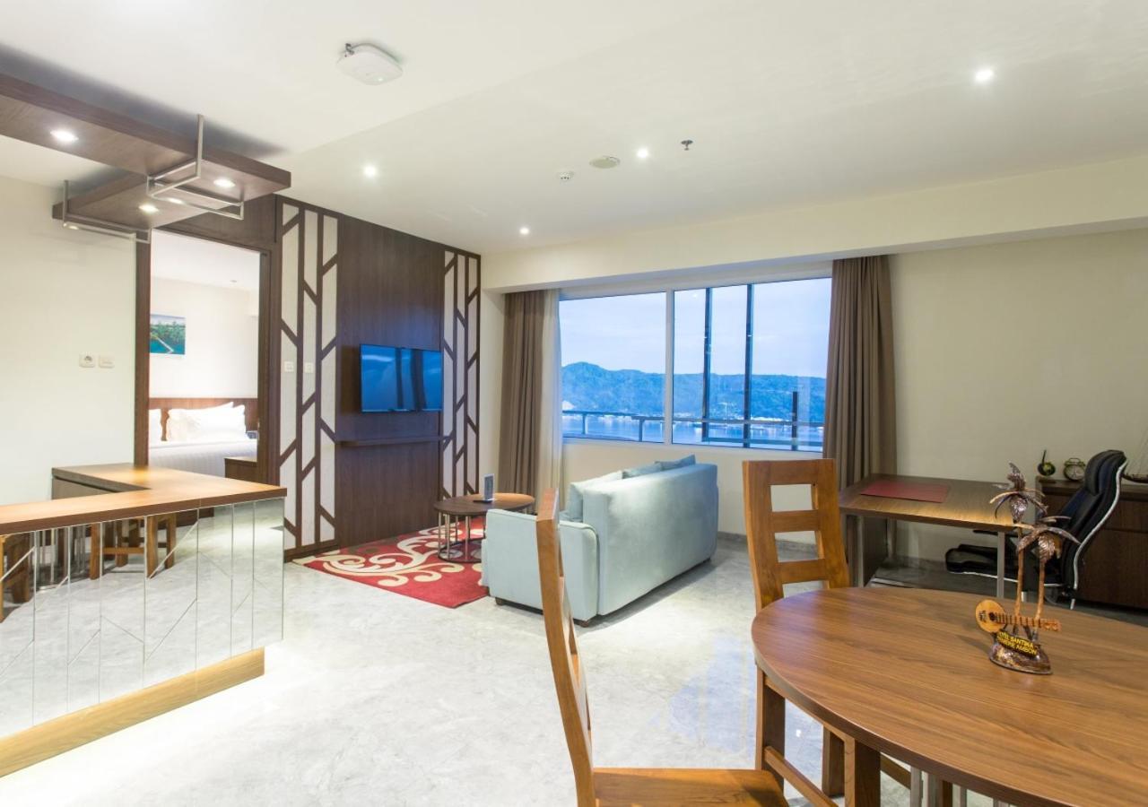 Hotel Santika Premiere امبون المظهر الخارجي الصورة